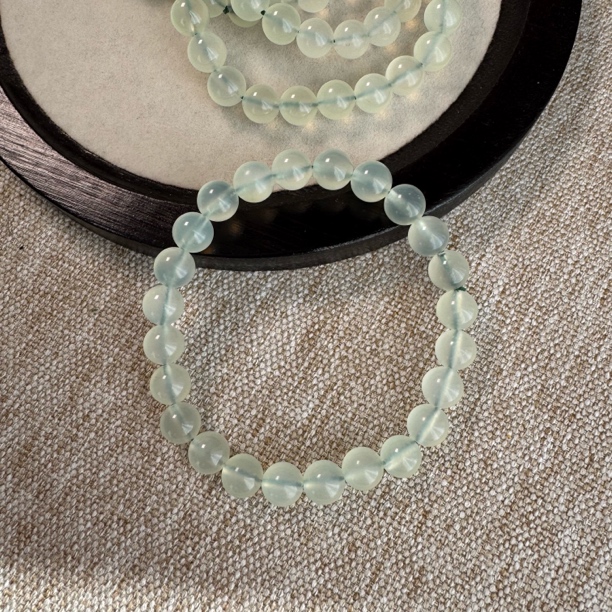 纯天然岫玉冰透款手串卡9mm珠子（随机发）