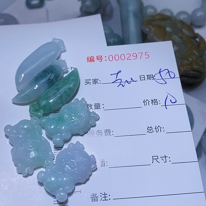 翡翠颈饰未镶嵌吉*