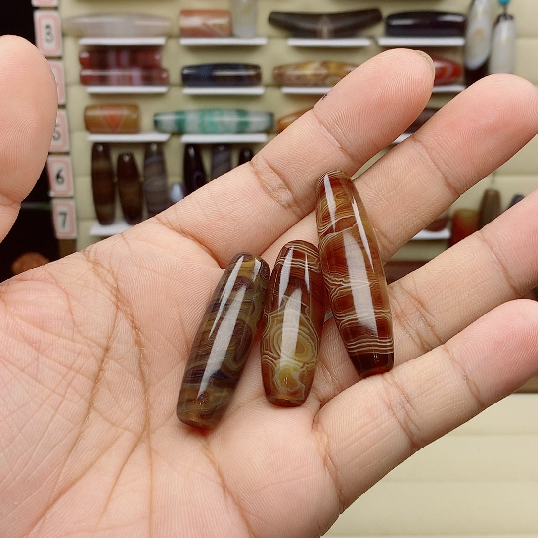 多****玛瑙/玉髓合金颈饰