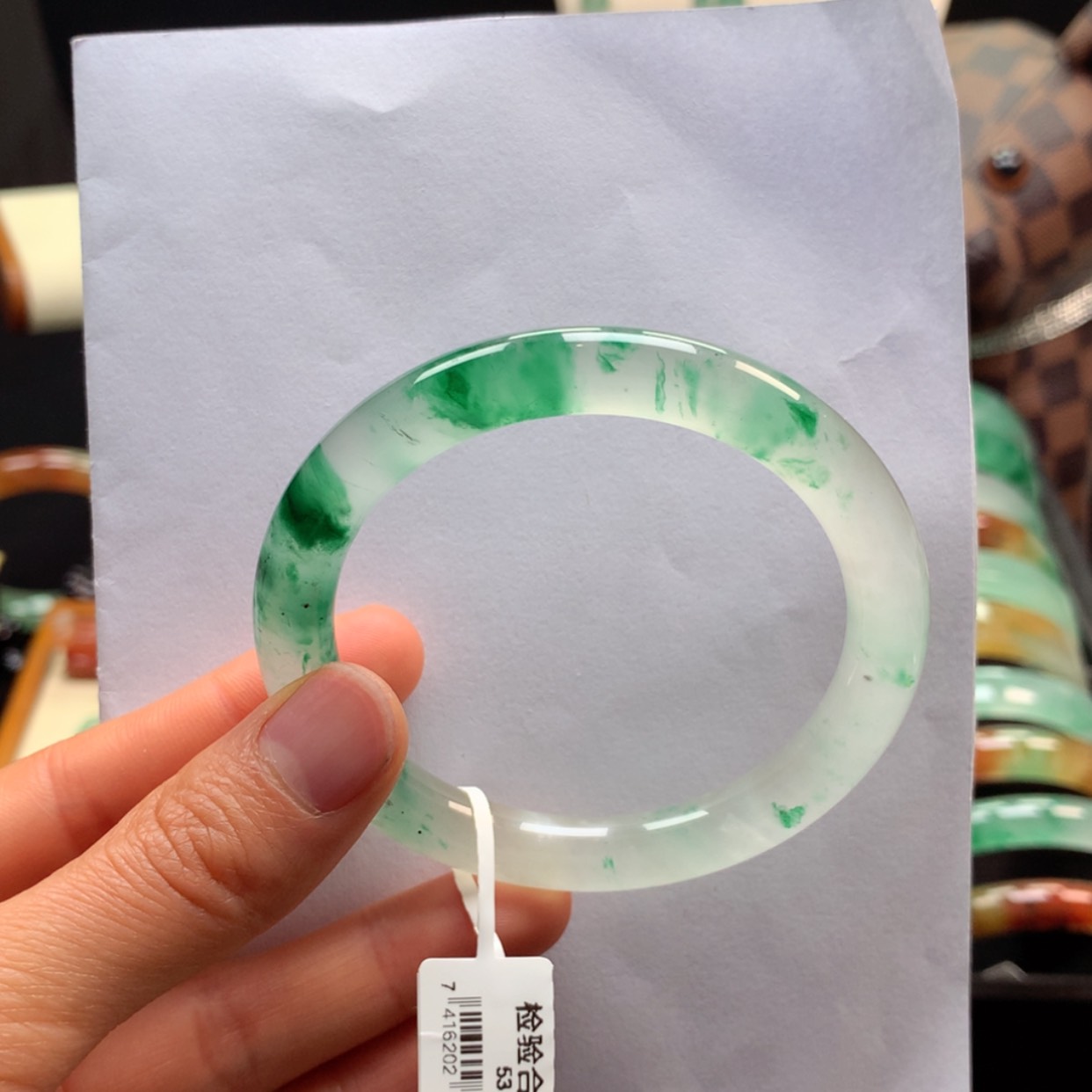 【闪购商品】未镶嵌手镯石英质玉