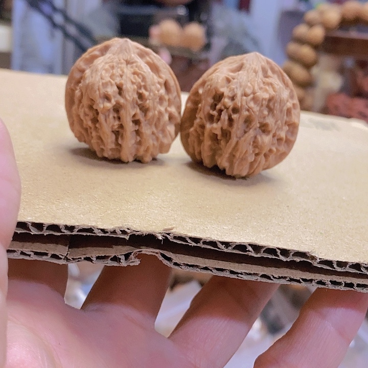 【闪购商品】文玩核桃把件34千佛山蜡皮