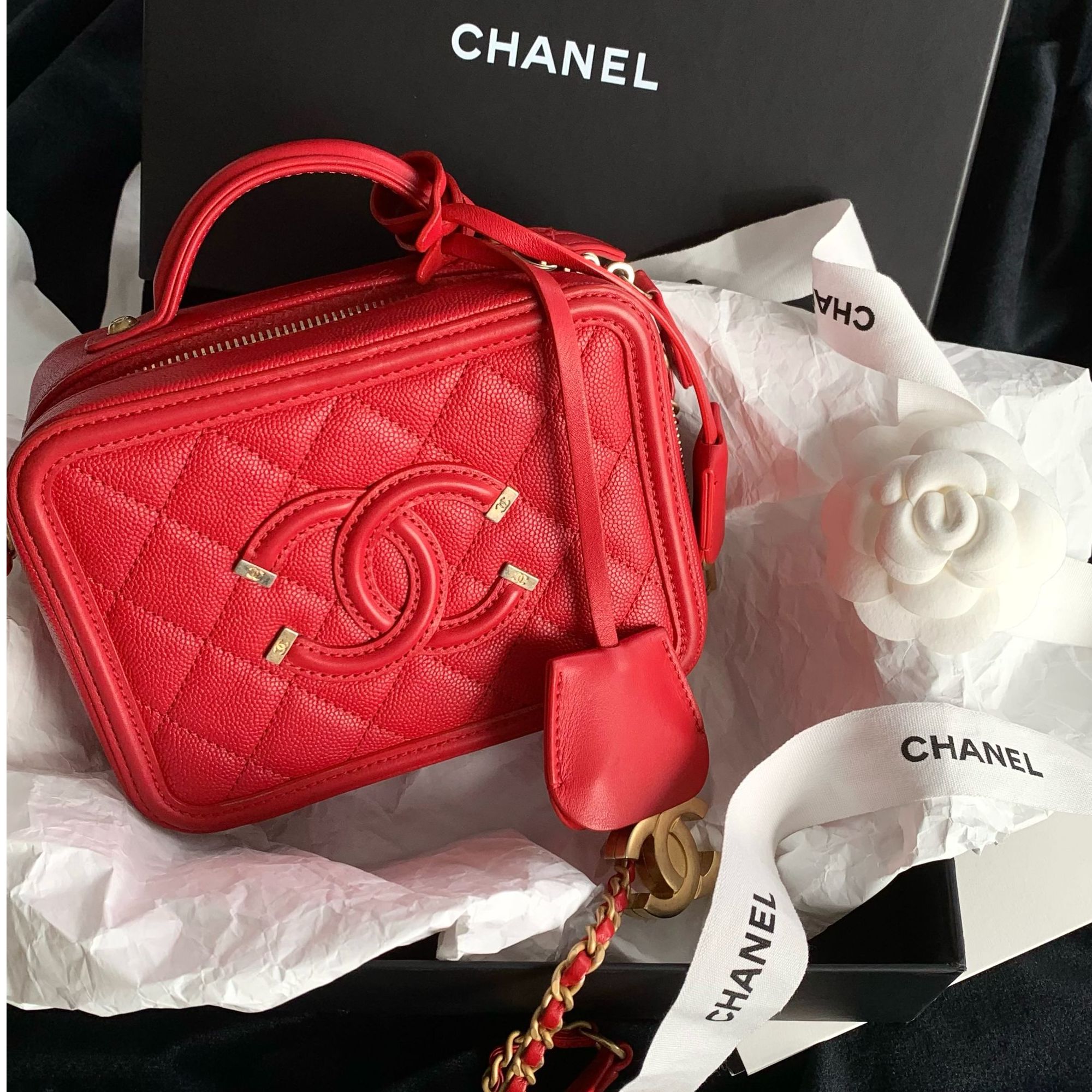 95新 Chanel/香奈儿 代卖服务！红金鱼子酱相机包 16cm 18723476