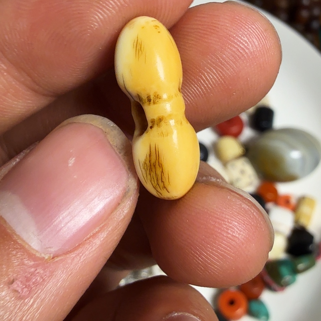 任***行藏传白檀木金刚杵背云