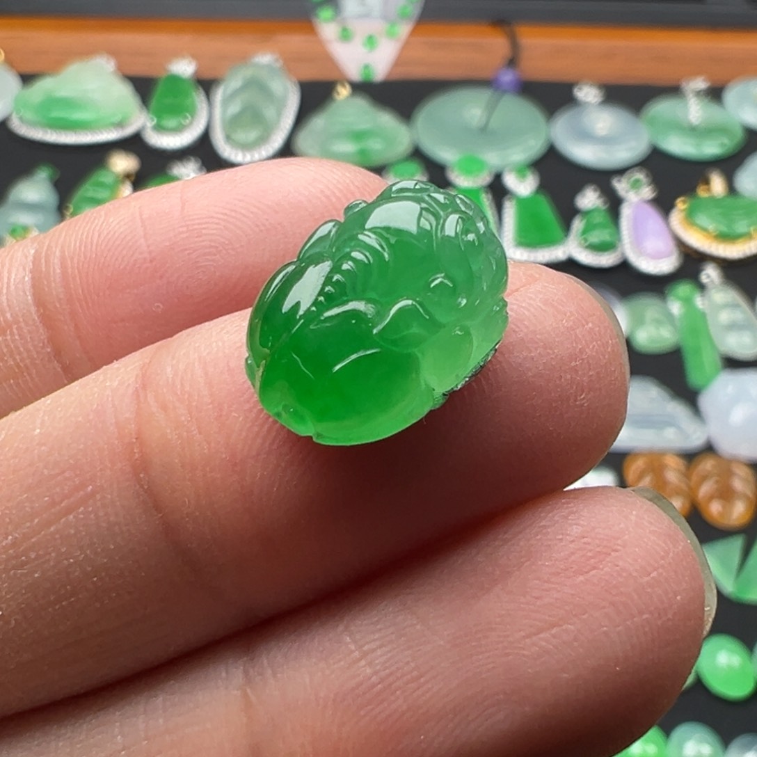 翡翠颈饰未镶嵌貔貅13.1