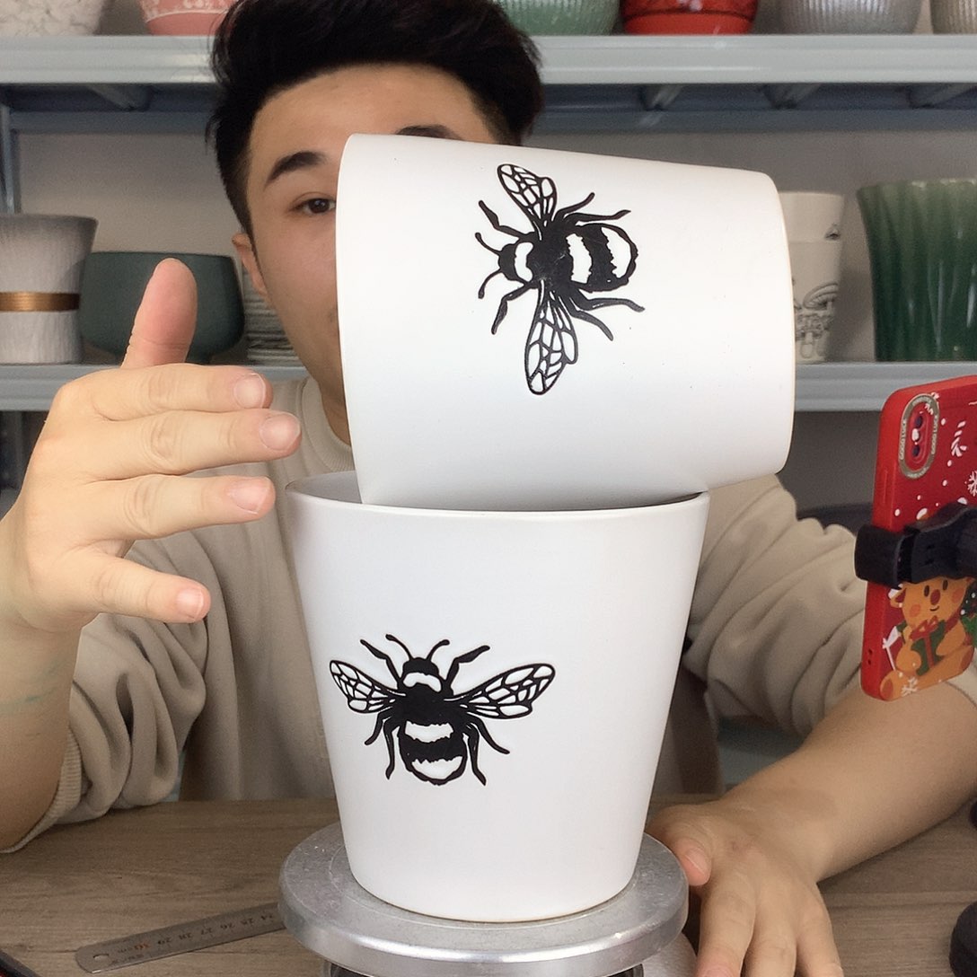 红陶微瑕/蜜蜂图案15x14两个花盆