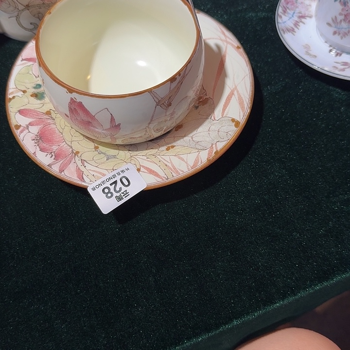 靠***肚杯子陶瓷手工制作工艺