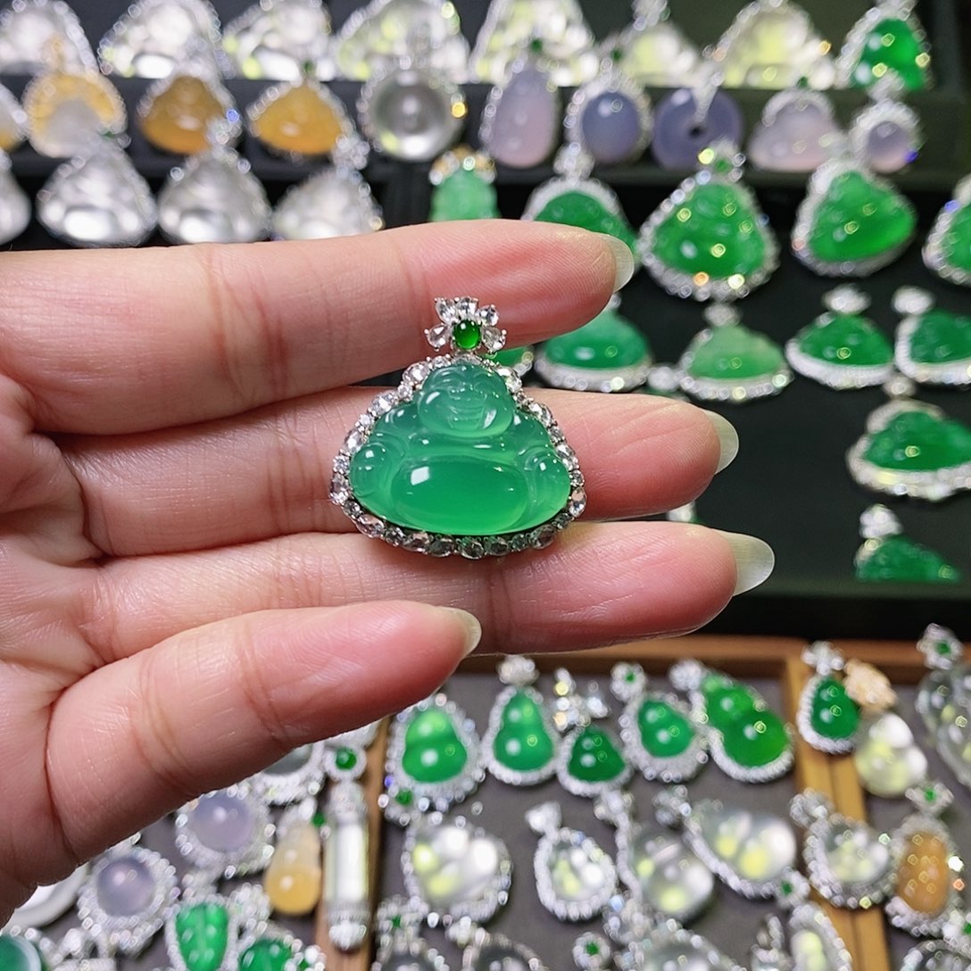 玛瑙/玉髓颈饰银S925镶嵌艾**?