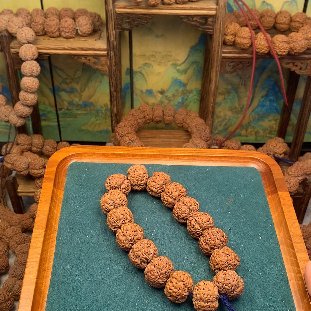 手串金刚菩提海**空12、梁梅花超头21mm