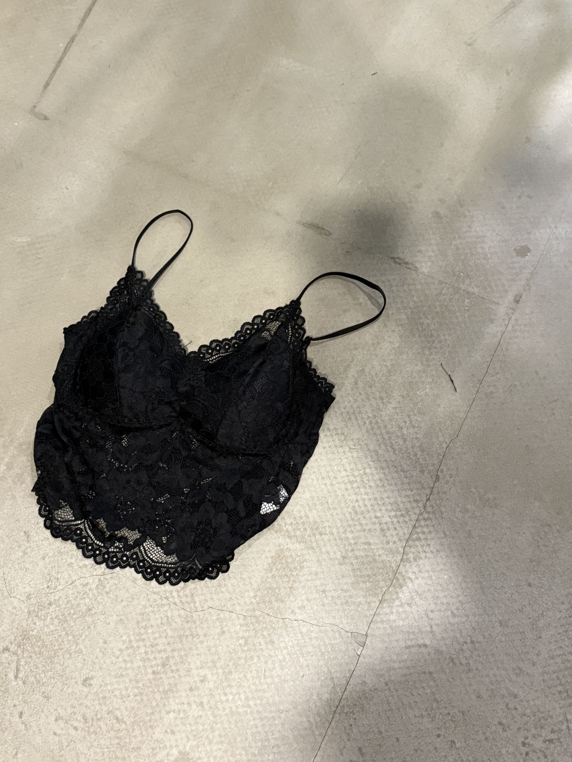 带胸垫蕾丝背心 00630