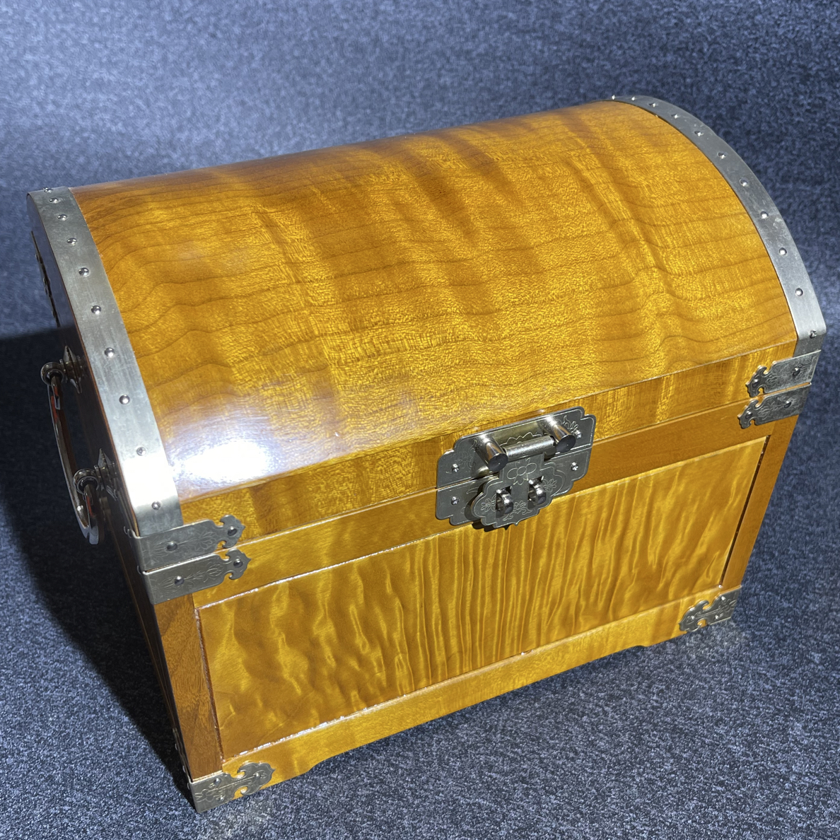 小叶桢楠珠宝箱 24*17.5*19 首饰收纳适合存放饰品送礼收藏