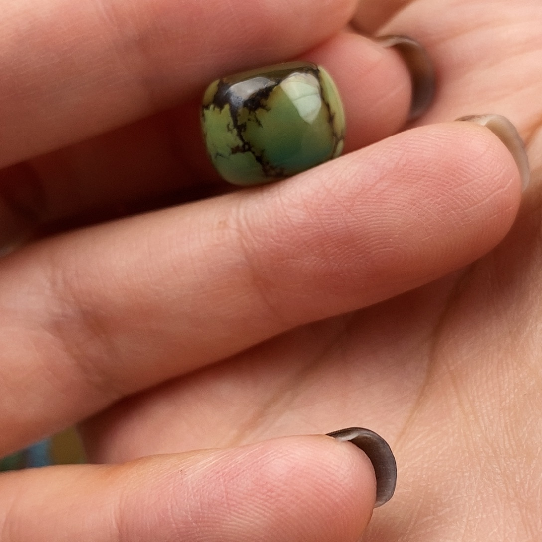 绿松石未镶嵌原矿