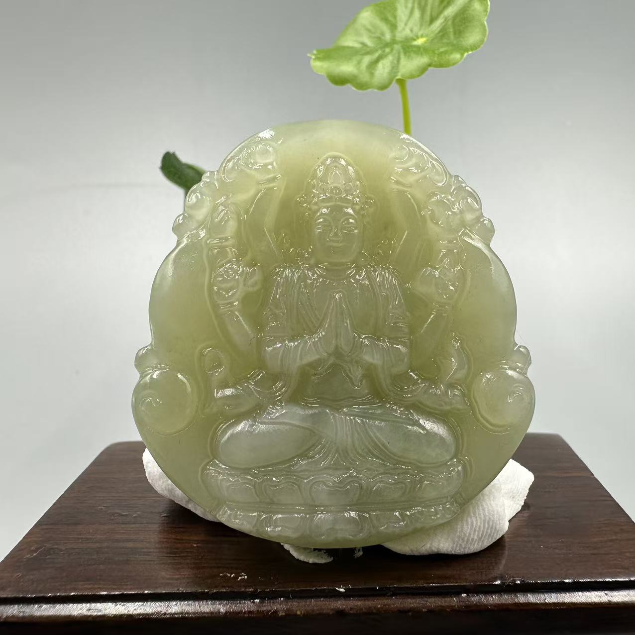 A0483 和田玉吊坠 HS5407083