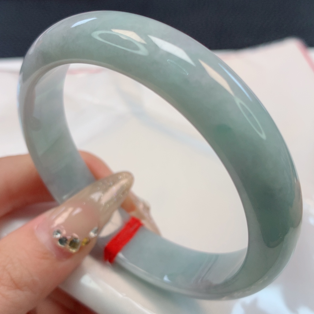 【闪购商品】翡翠手镯未镶嵌57+圈