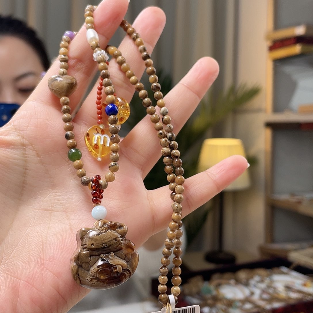 琥珀裸石未镶嵌蜜蜡吊坠