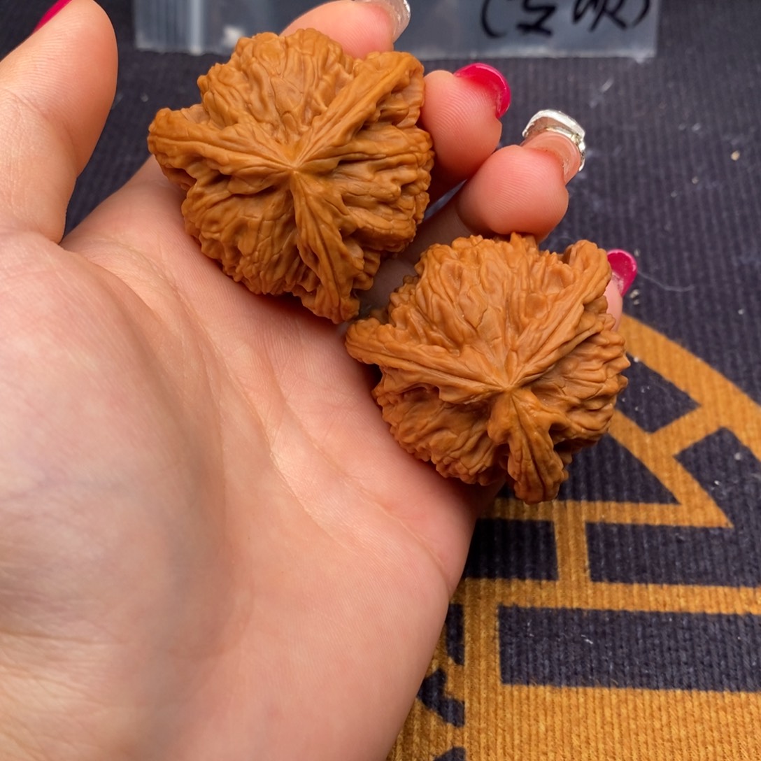 就***我把件文玩核桃白狮子