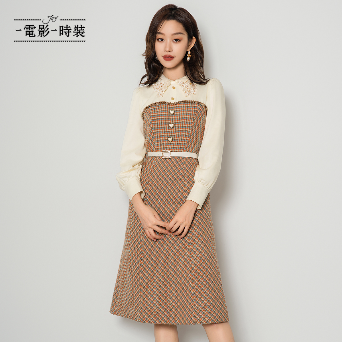 【蜜思仝】一电影一时装针织格纹拼接复古长袖连衣裙FCEL142508