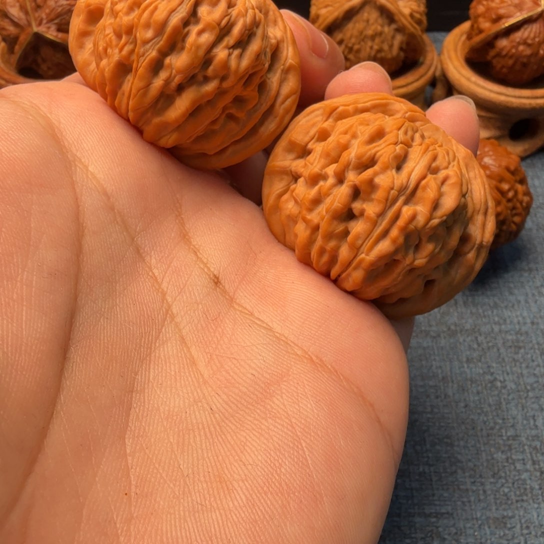 猴头核桃把件西****?汗高楼42尺寸49