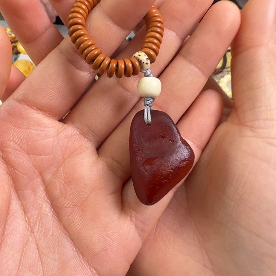 蜜蜡裸石未镶嵌蜜蜡