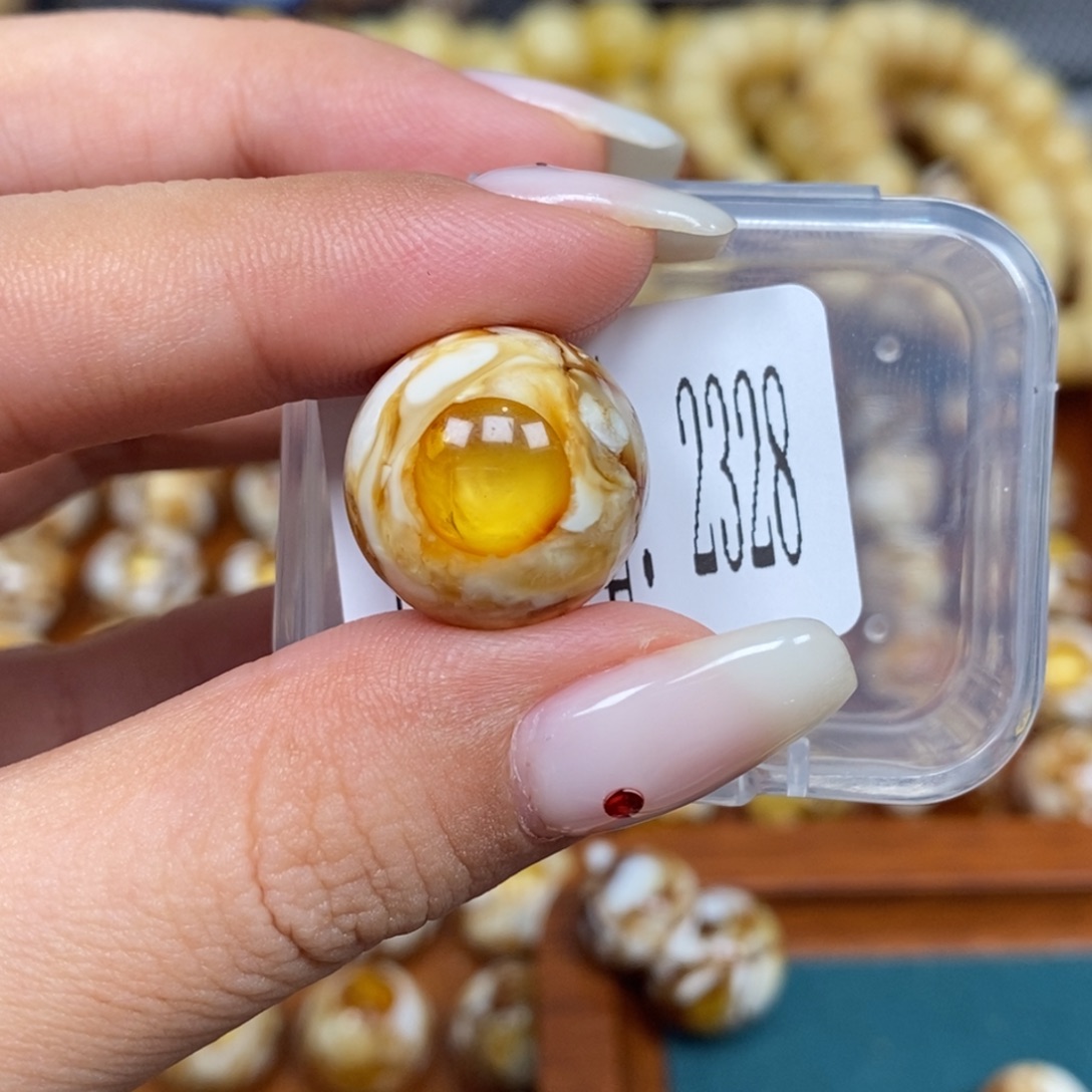 蜜蜡未镶嵌珠宝奇石2328