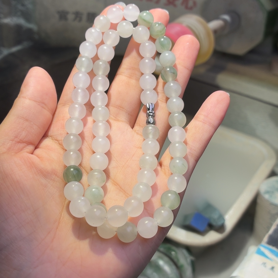 未镶嵌手镯石英质玉