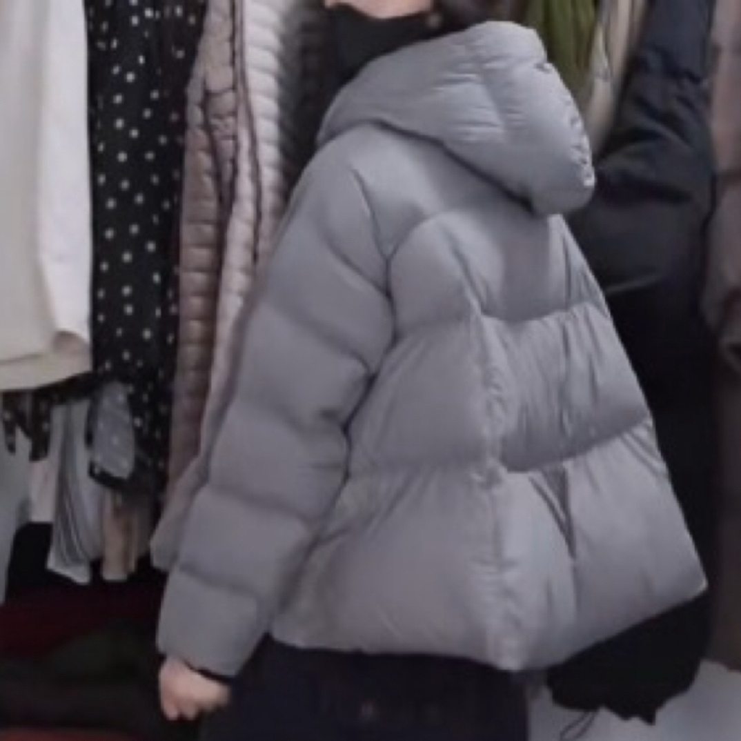 【四季青菲霏】2025冬季新款宽松A版短款连帽羽绒服洋气百搭8811