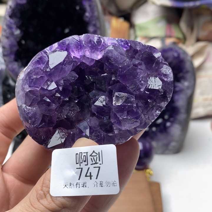 未镶嵌大型摆件（非配饰）紫晶