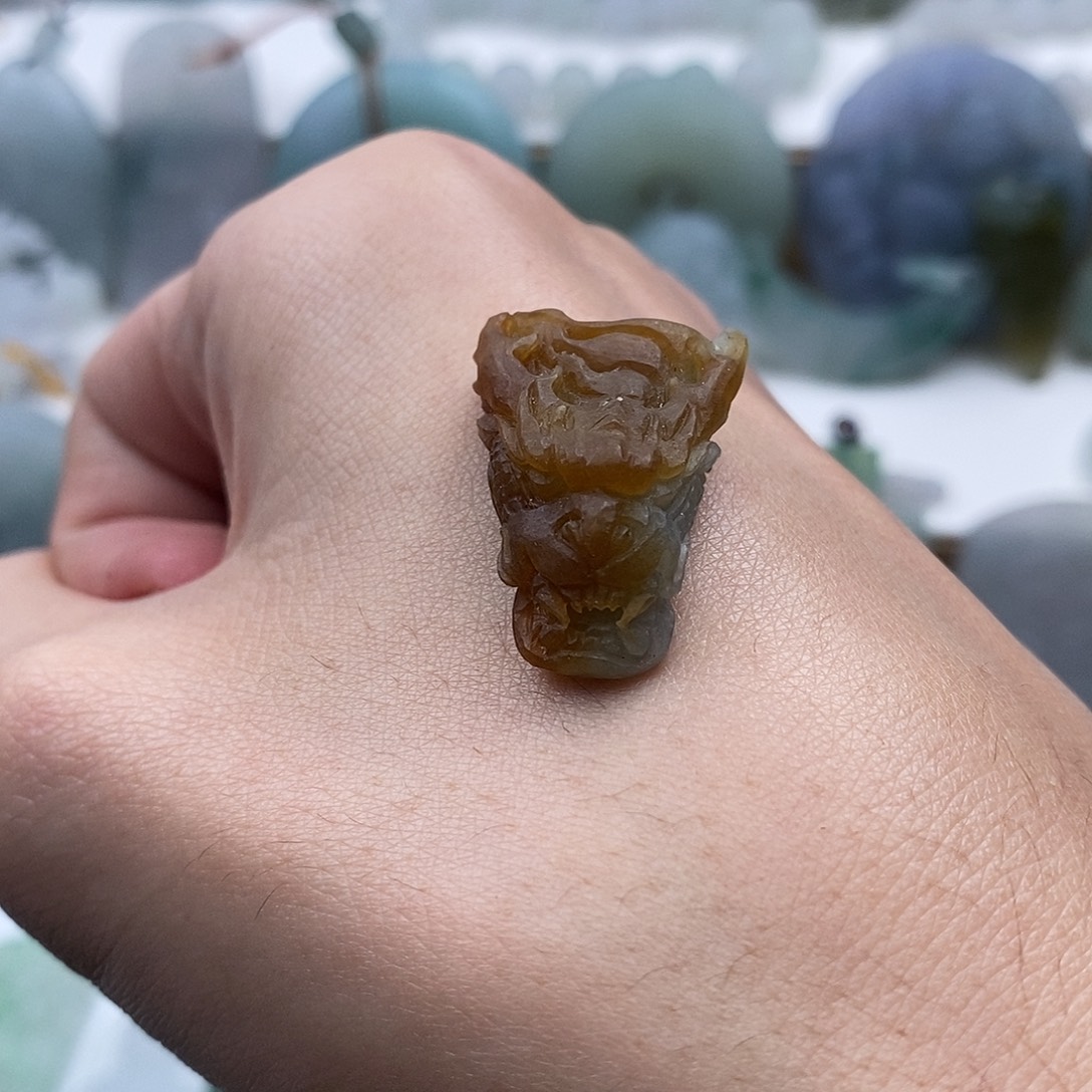 定制翡翠未镶嵌毛货