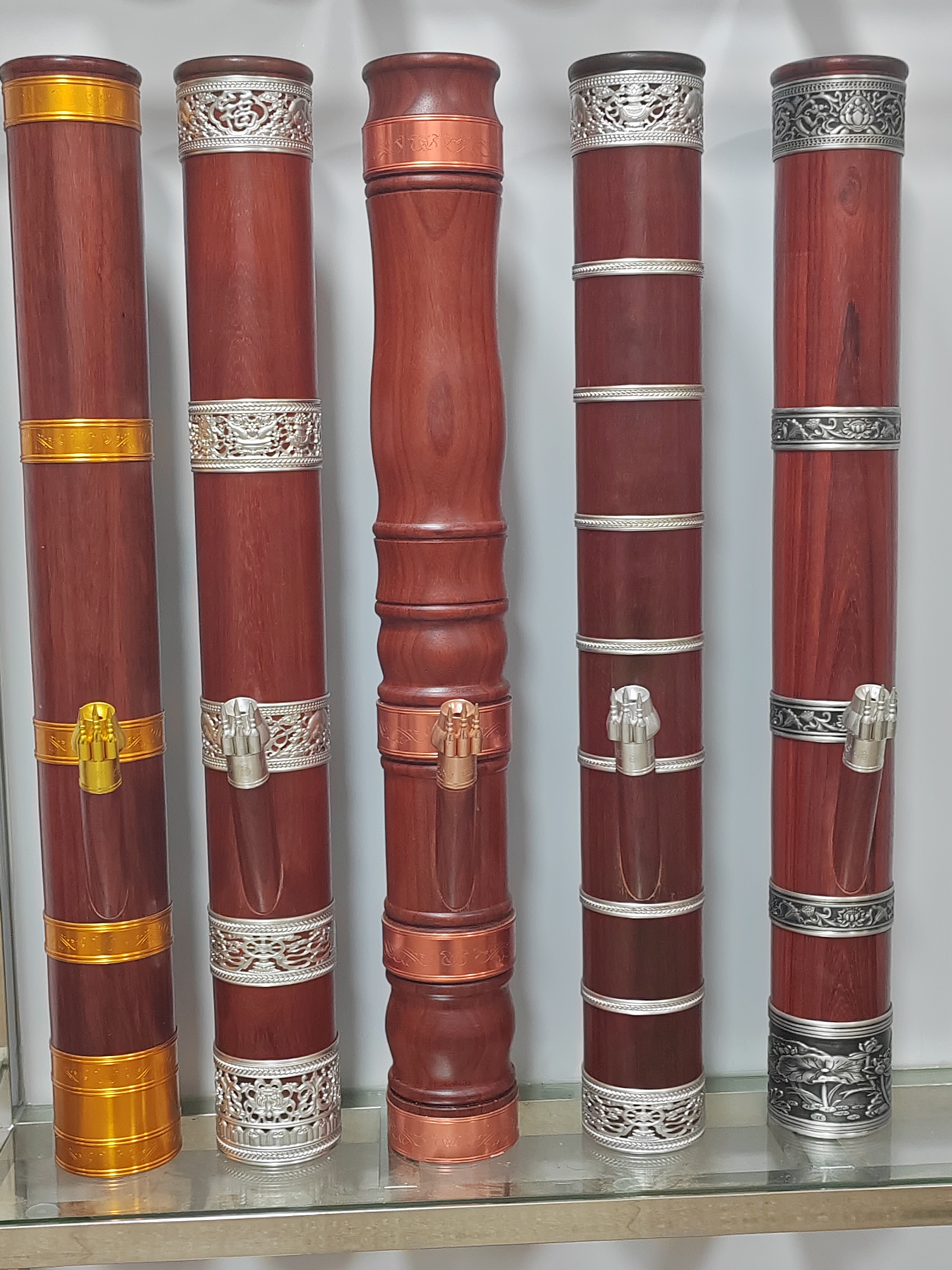 红花梨高档大号水烟筒高78.2公分，外口径9.8公分，内口径8.2公分