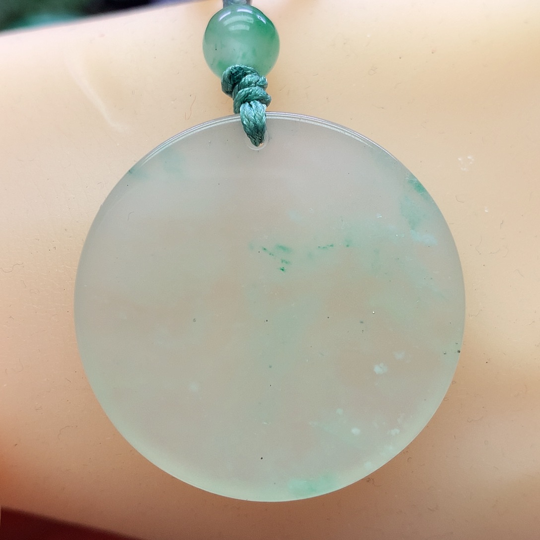 石英质玉颈饰未镶嵌