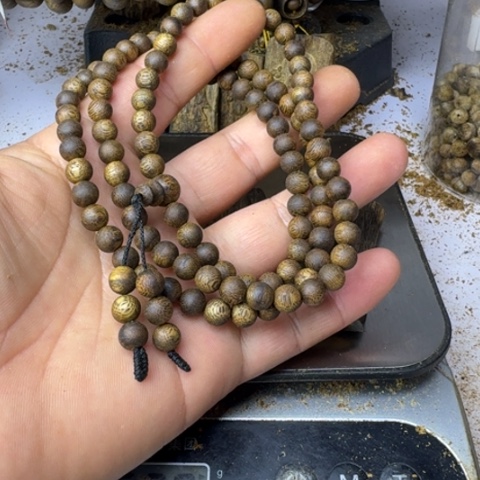 沉香木手串小**恙绿奇楠沉香0.7mm16g高油脂