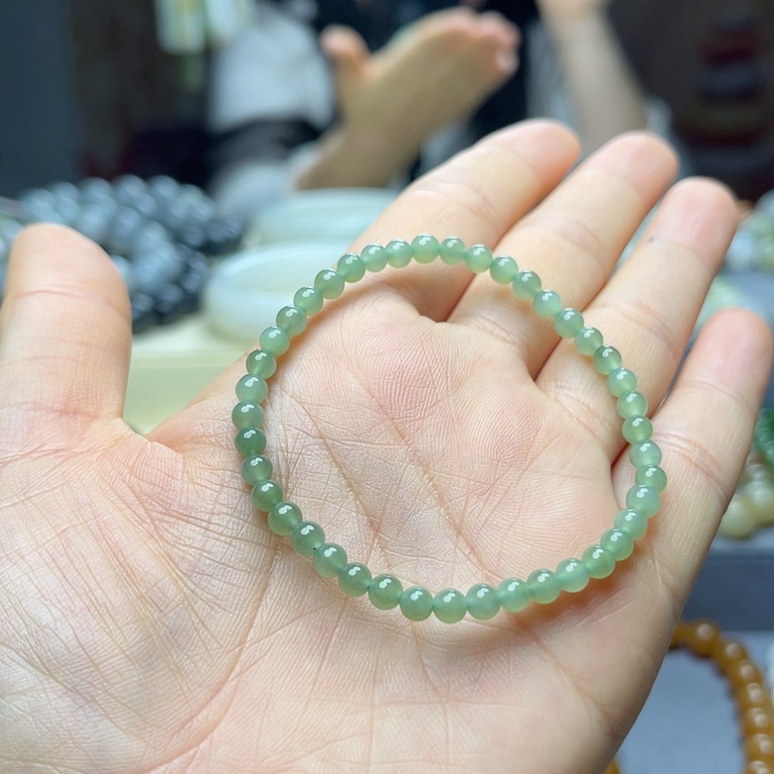 和田玉手链未镶嵌