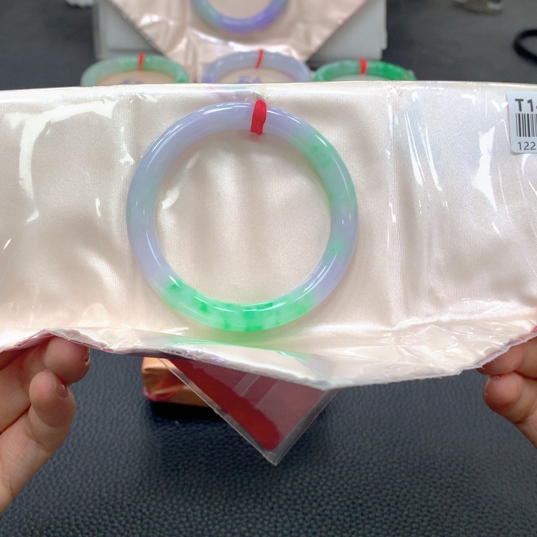 翡翠未镶嵌手镯5号