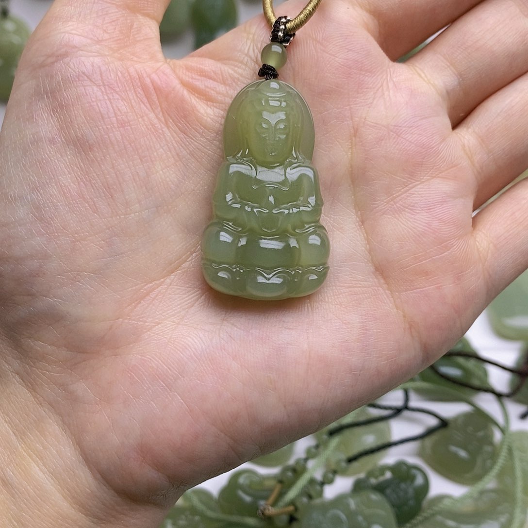 和田玉颈饰未镶嵌