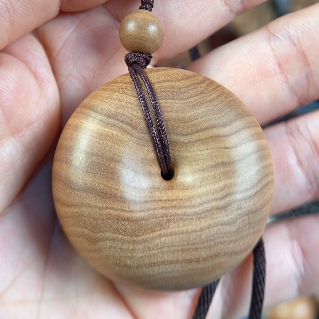 檀香木把件老山檀香横纹黑肉平安扣4.0