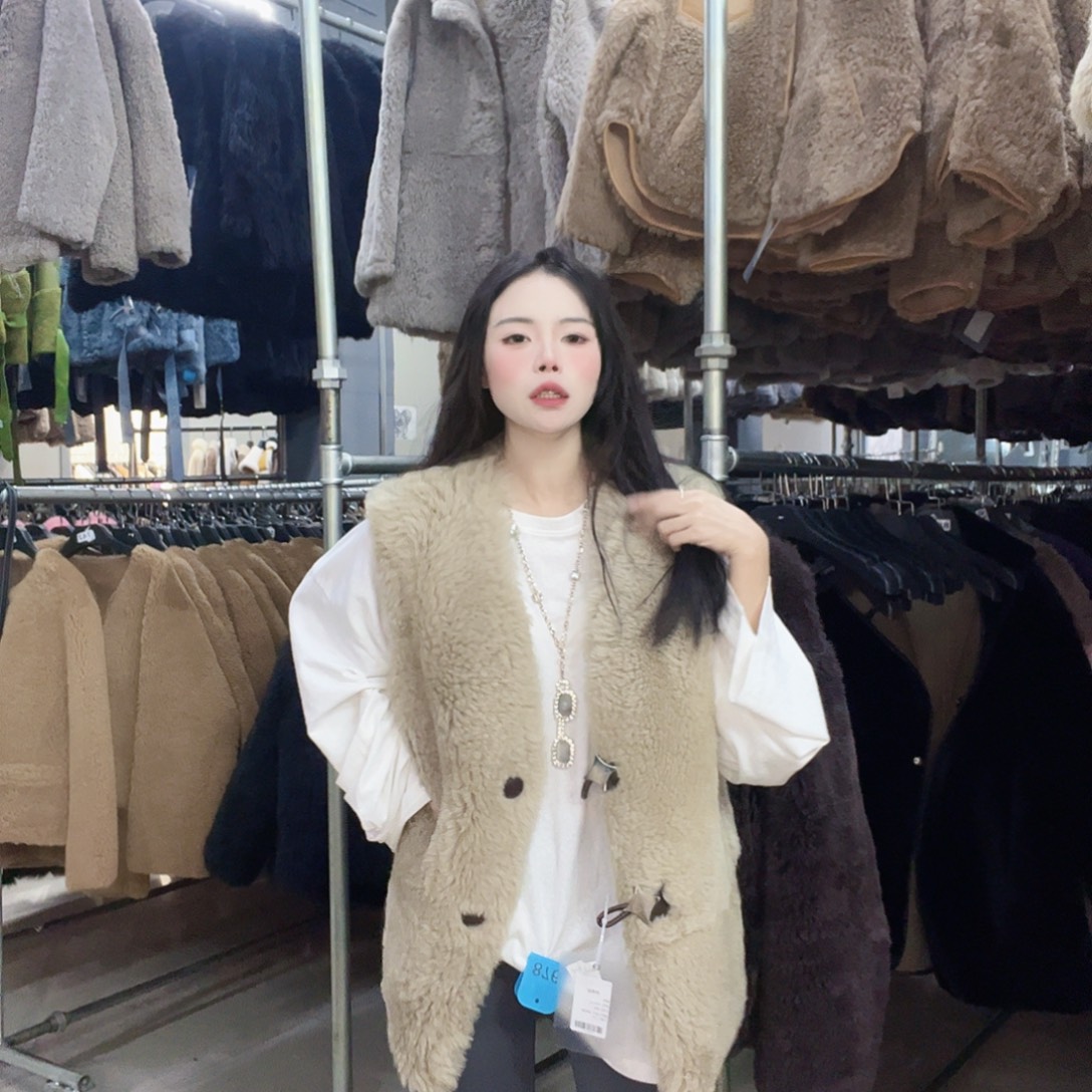 ****⁵真皮皮毛一体马甲/023