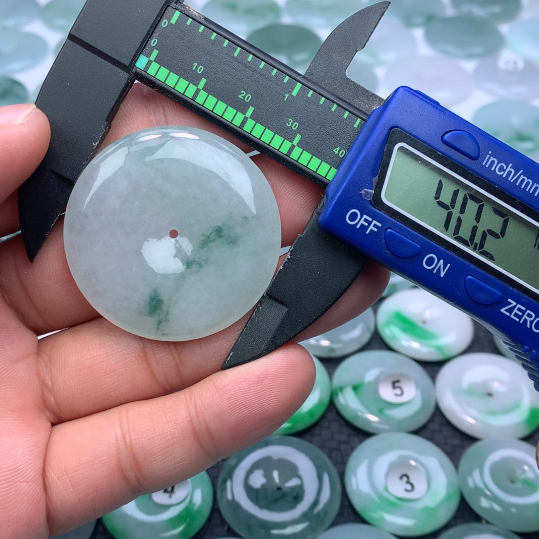 翡翠颈饰未镶嵌缅甸天然A货翡翠