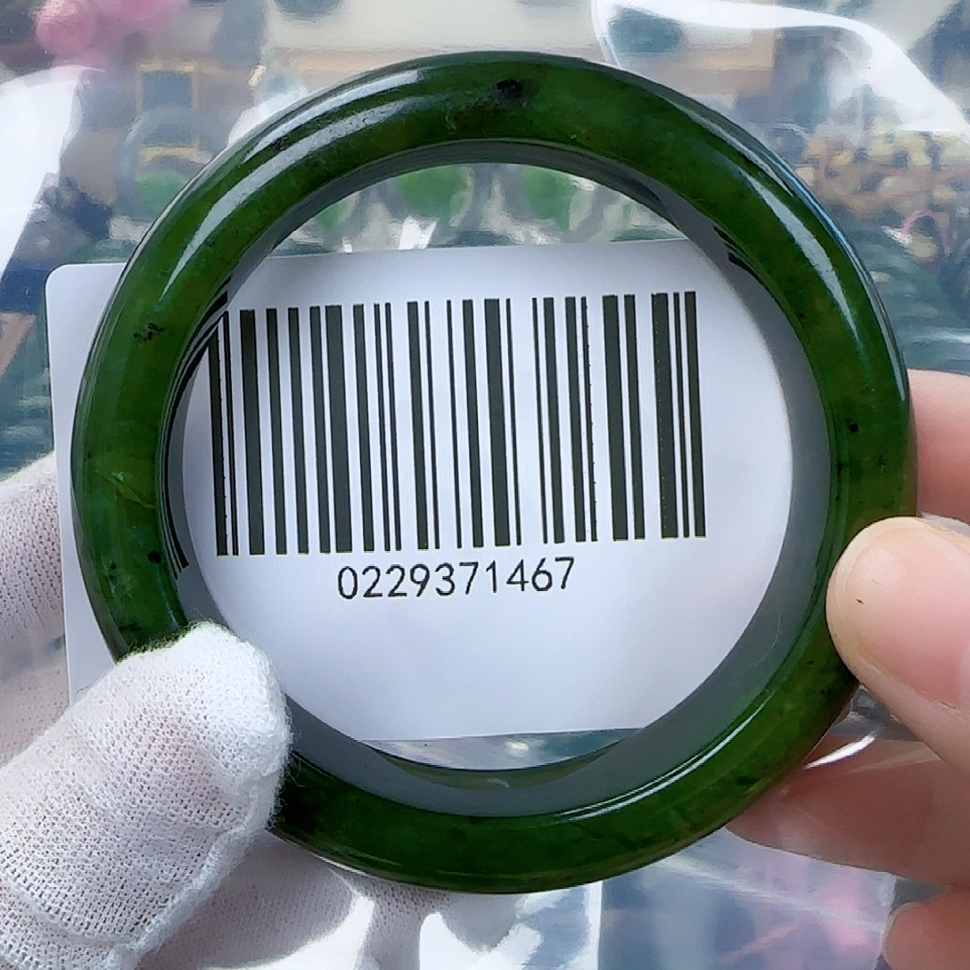 和田玉（碧玉）手镯未镶嵌包容6061