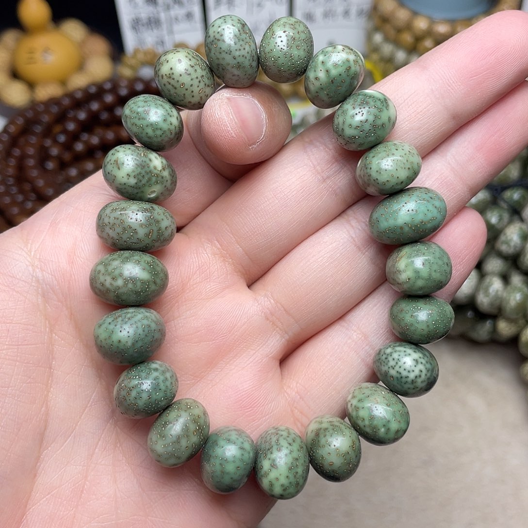 吊坠星月菩提16.5尺寸，随型手串