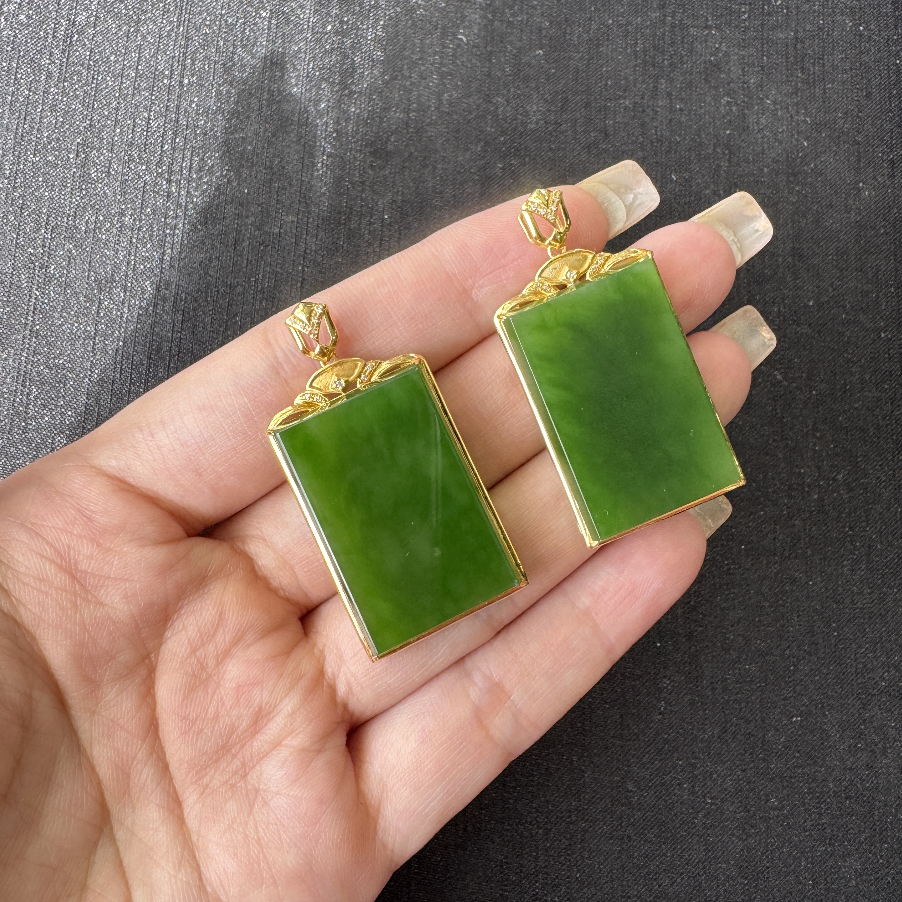 【云上】18k金镶嵌和田玉吊坠 多样性发其一-19x29mm DS81941（WJ）