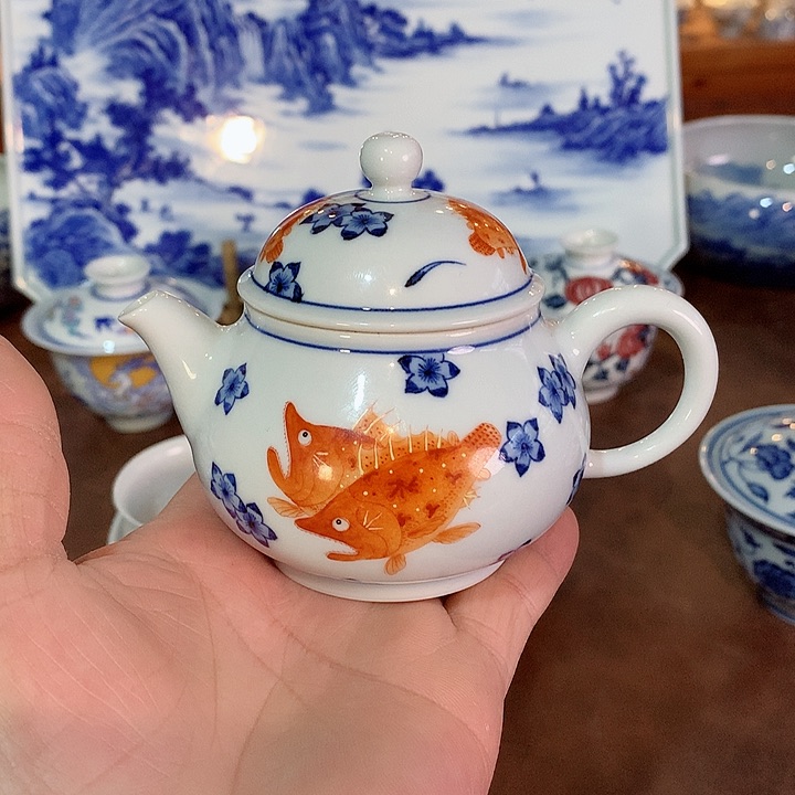 錡镇堂手工手绘壶