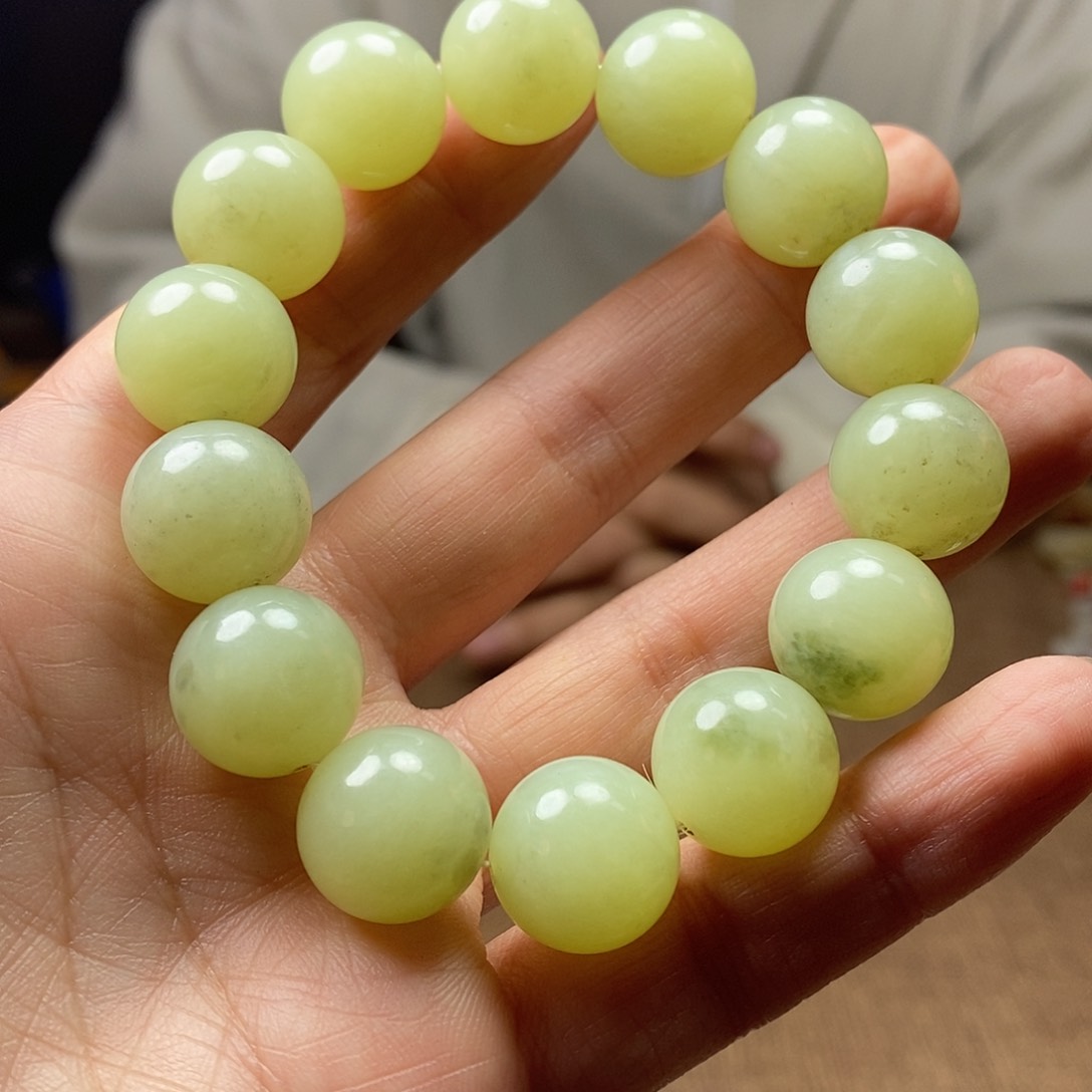 和田玉颈饰未镶嵌笑**事