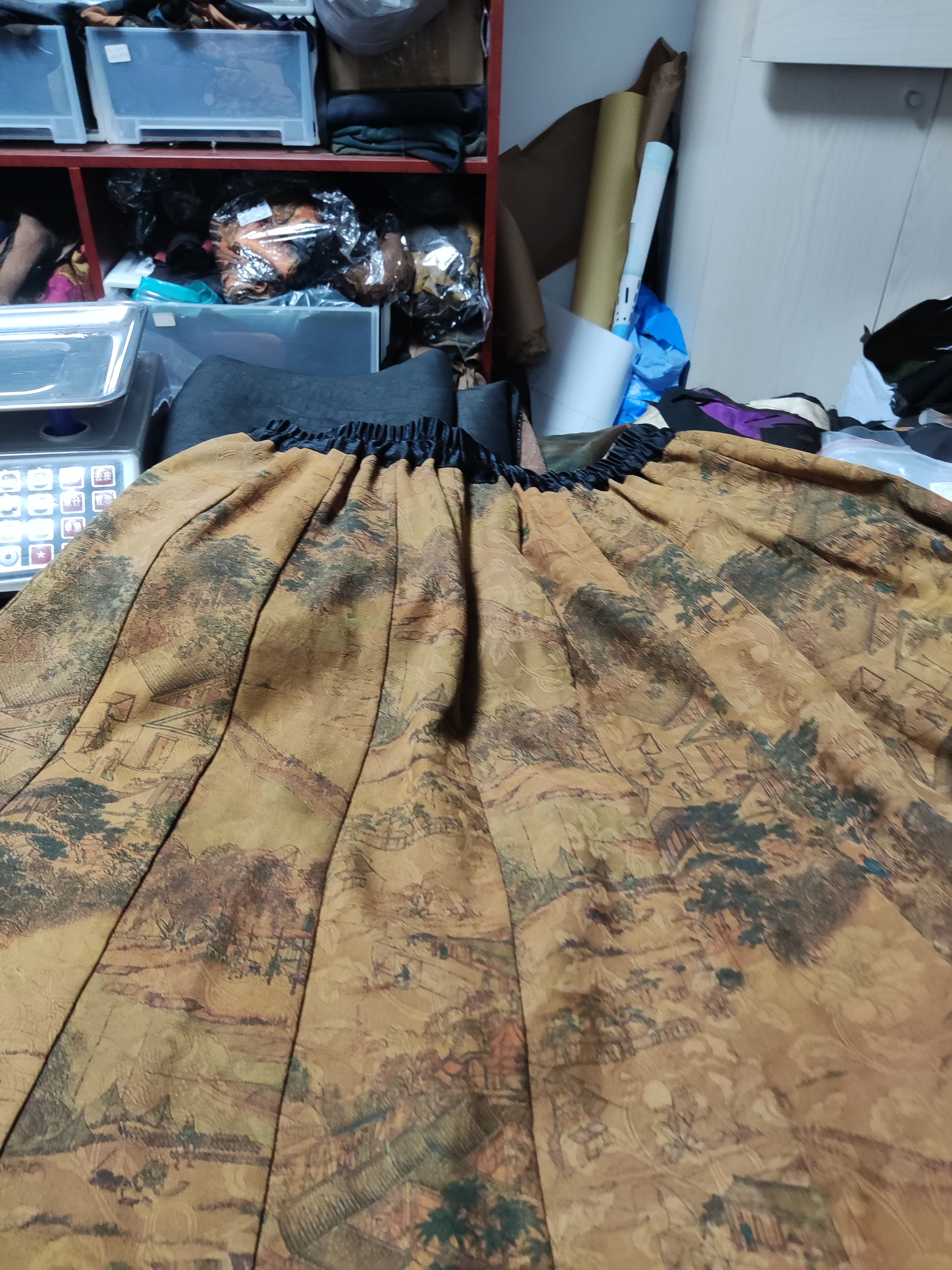 提花绢纺香云纱拼接款半身裙