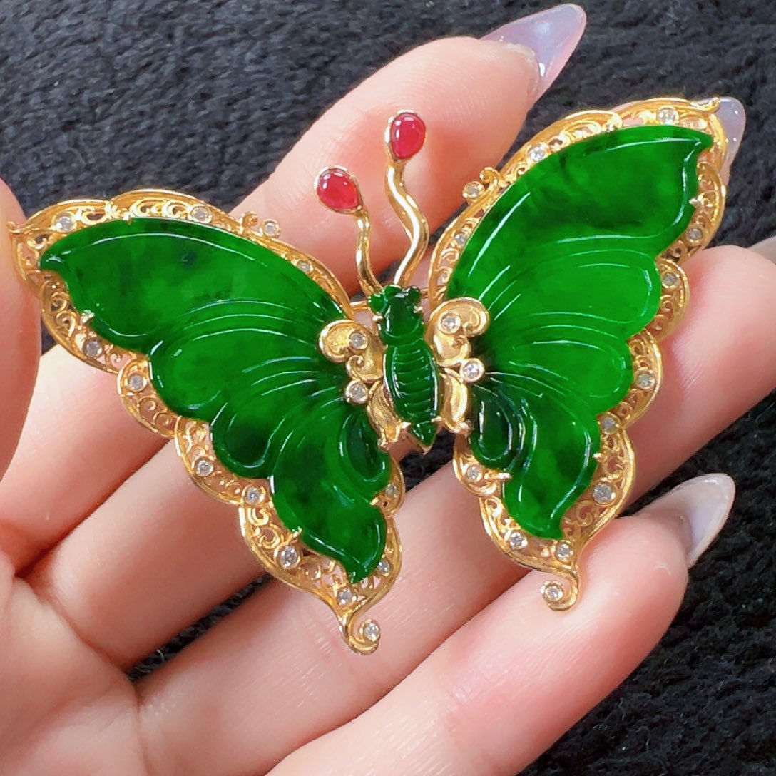 翡翠颈饰18K金镶嵌签收后24小时鉴赏期