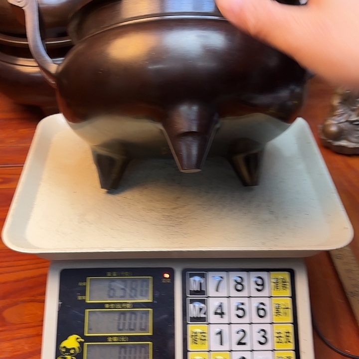 大***哥直播间里福利多多