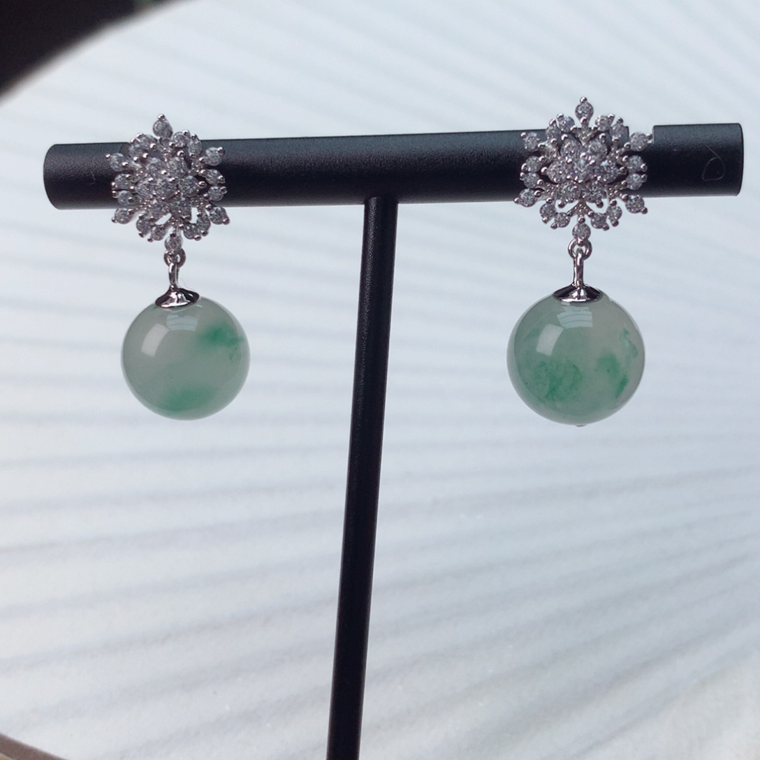 石英质玉冰飘花精品耳饰银S925镀金镶嵌