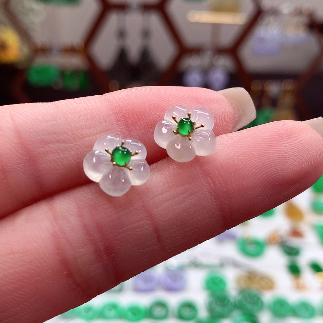 翡翠耳饰18K金镶嵌天然翡翠