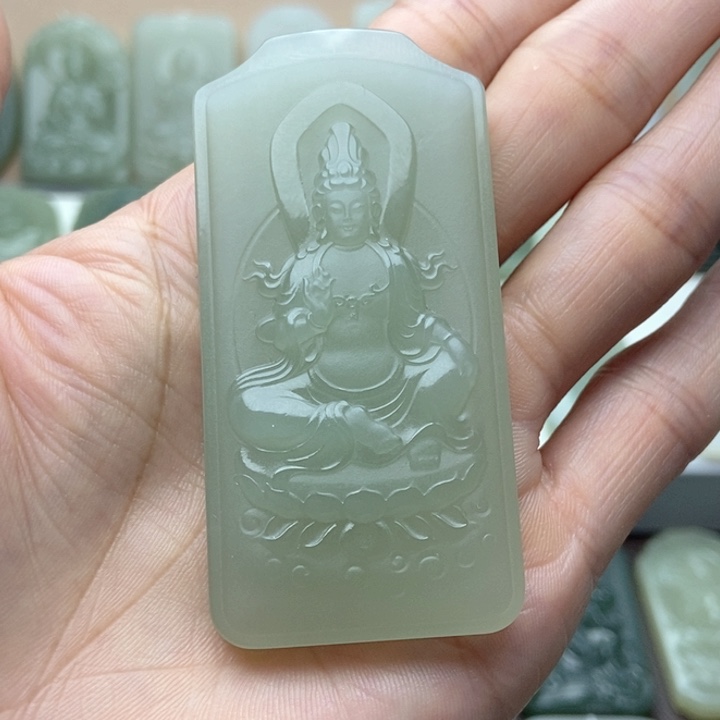 和田玉未镶嵌颈饰