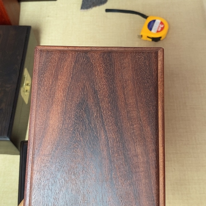 木有***（赞比亚血檀机关盒