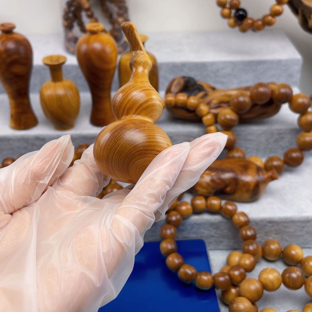 柏木（崖柏）太行崖柏黑油瑕疵葫芦