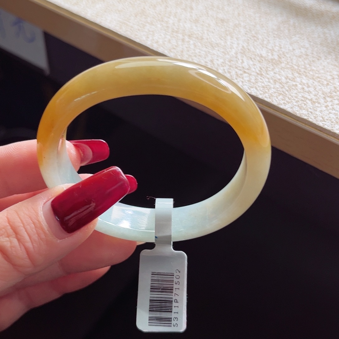 翡翠手镯未镶嵌手镯